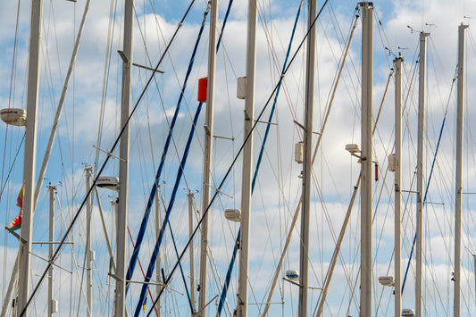 A Radar Reflector, an orchestra and a missing ship